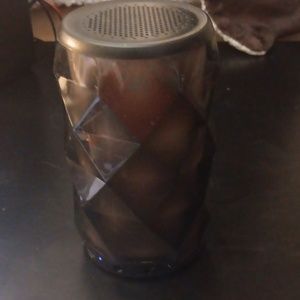 Bluetooth portable speaker